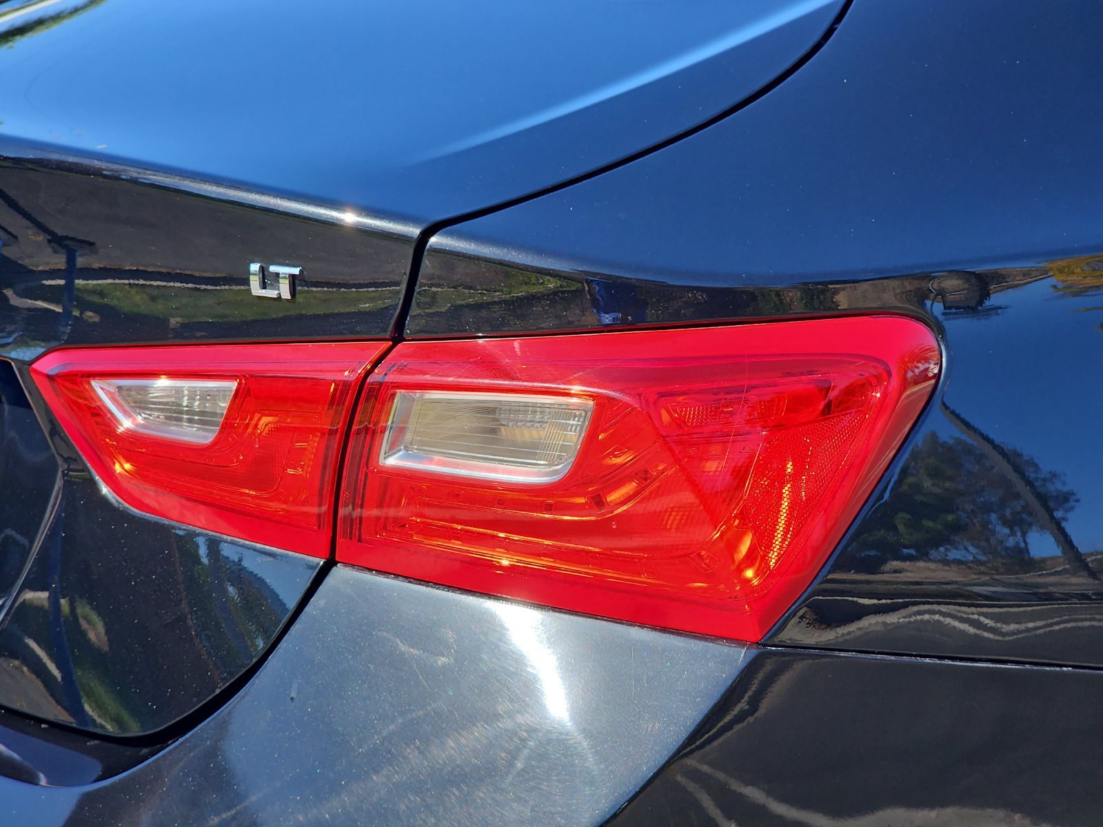 Used 2023 Chevrolet Malibu LT FWD image 36