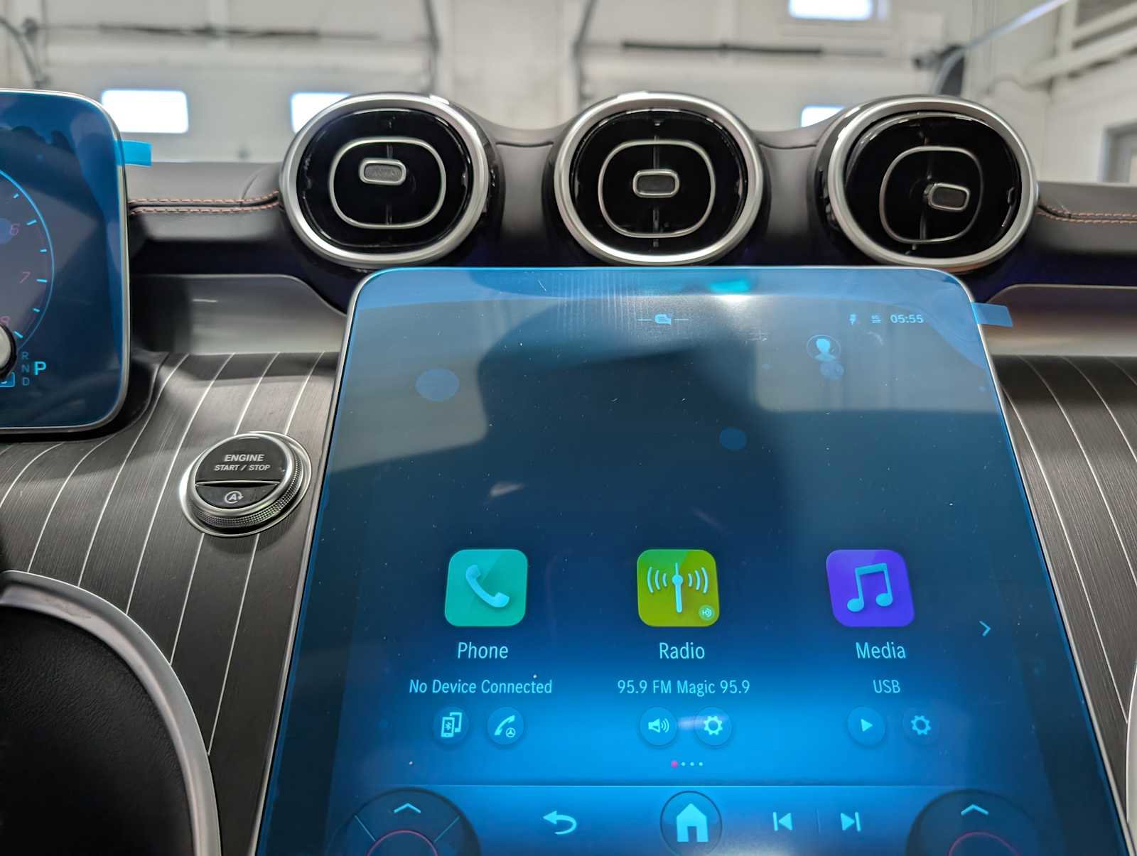 New 2026 Mercedes-Benz C 300 4MATIC Sedan image 24