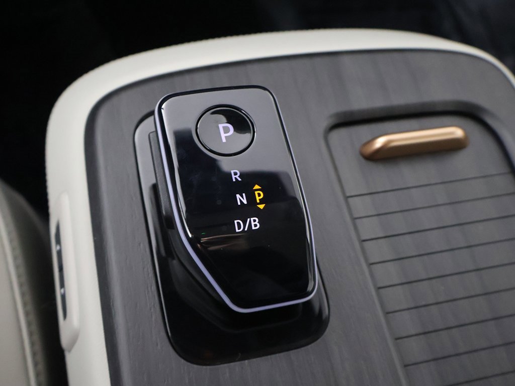 Used 2024 Nissan Ariya ENGAGE+ e-4ORCE image 48