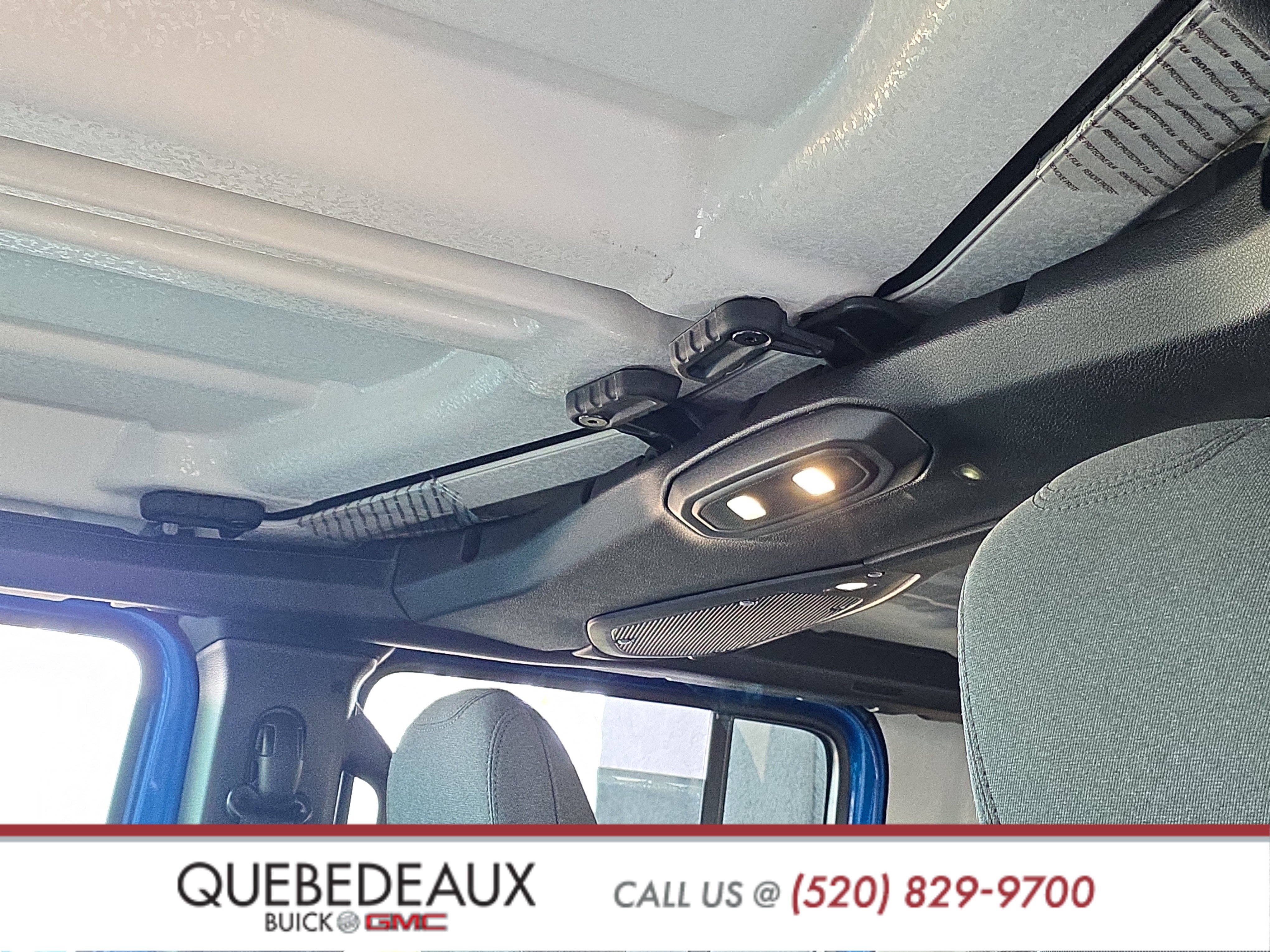 Used 2025 Jeep Wrangler Unlimited Sport AWD/4WD image 13