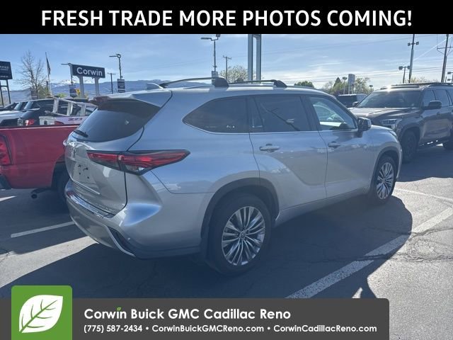 Used 2020 Toyota Highlander Platinum image 6