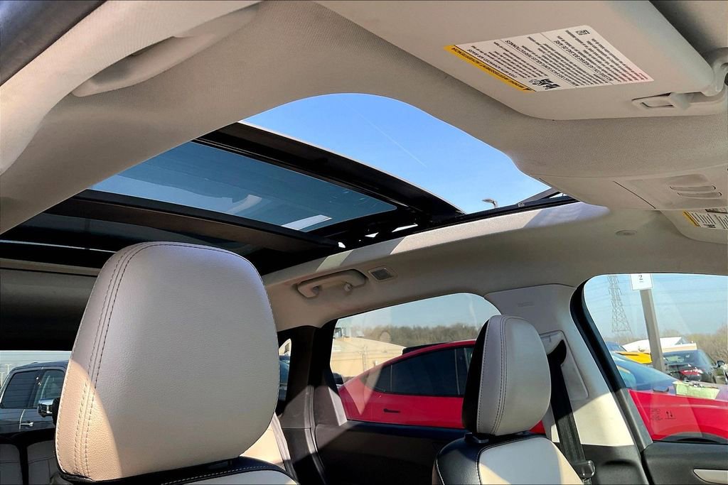 Used 2022 Ford Escape SEL w/ Technology Package AWD/4WD image 29