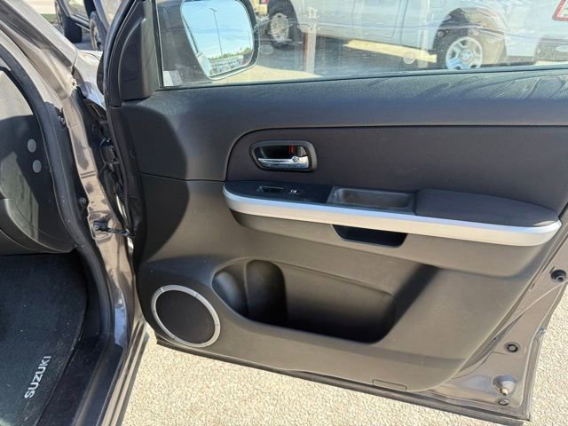 Used 2011 Suzuki Grand Vitara Premium image 16