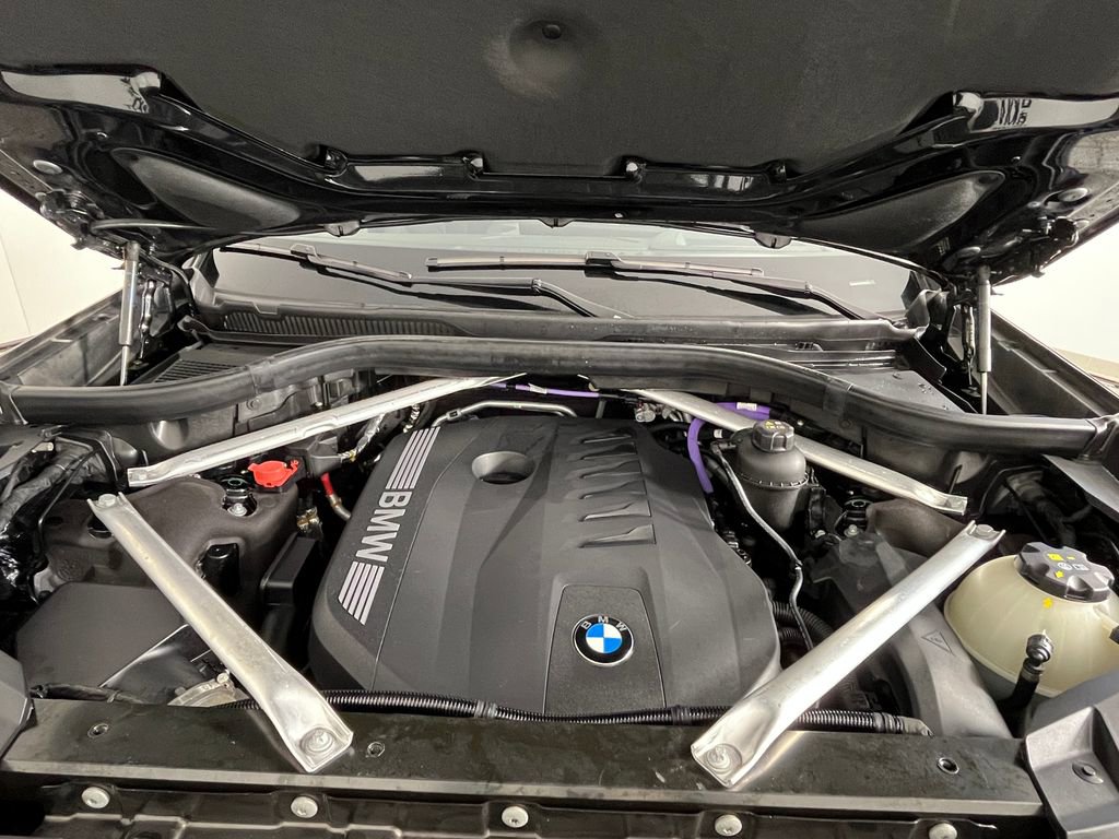 Used 2023 BMW X7 xDrive40i w/ Executive Package AWD/4WD image 13