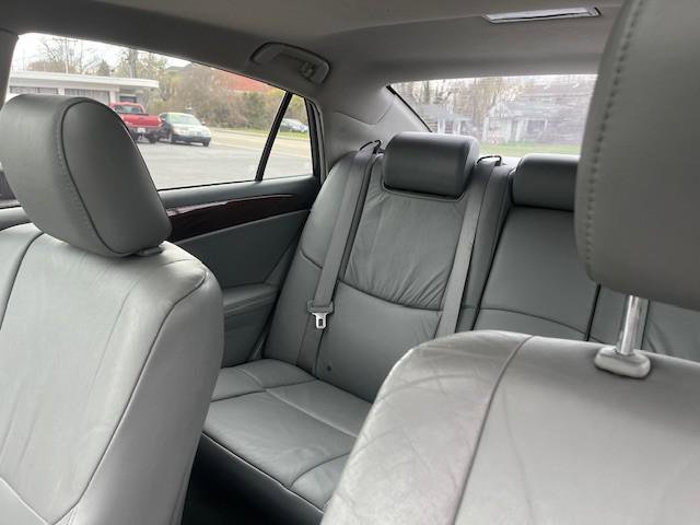 Used 2009 Toyota Avalon XLS FWD image 7