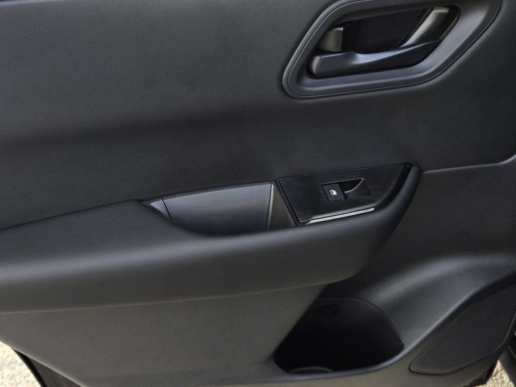 New 2026 Nissan Rogue S image 10