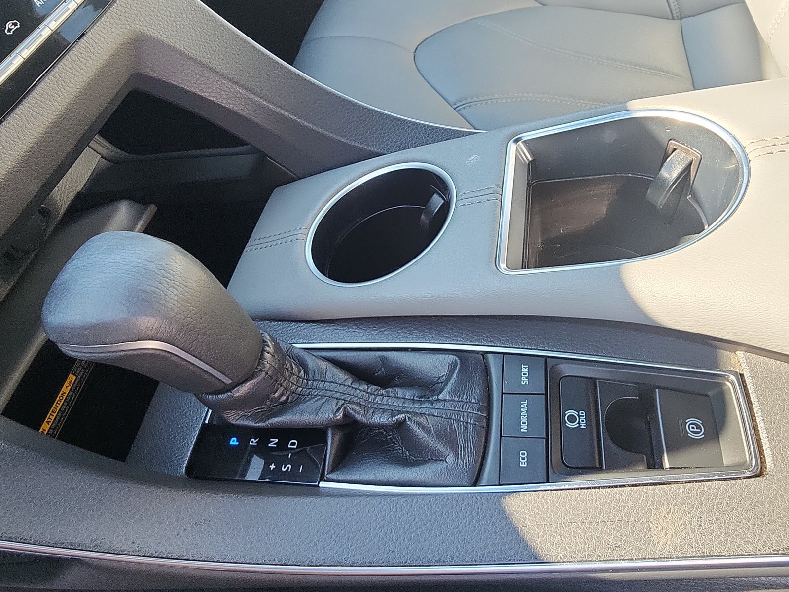 Used 2019 Toyota Avalon XLE w/ Moonroof Package FWD image 19