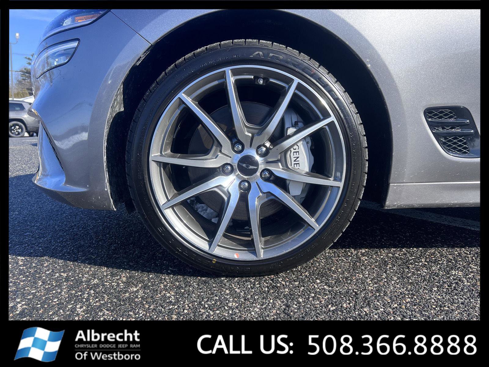 Used 2025 Genesis G70 2.5T image 29