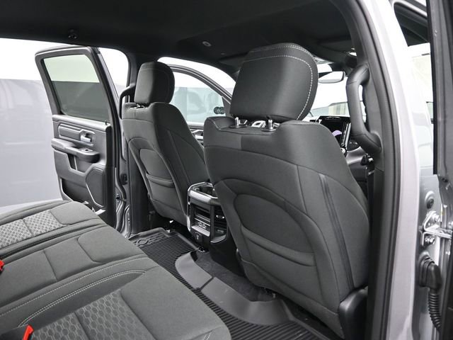New 2026 RAM 1500 4x4 Crew Cab image 19