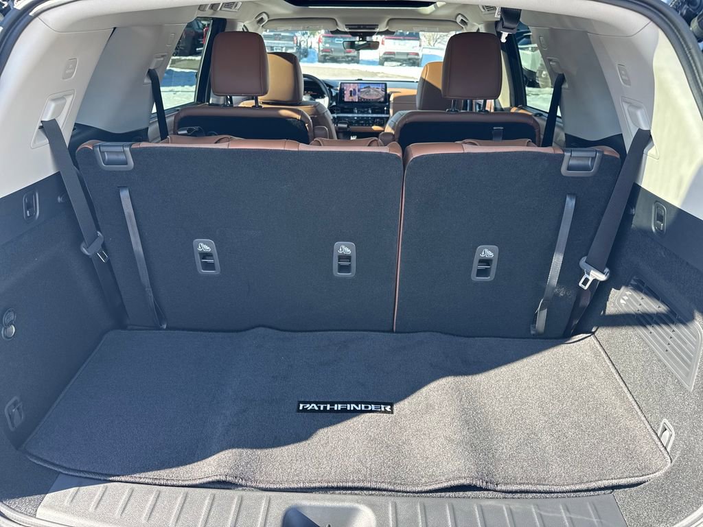 New 2026 Nissan Pathfinder Platinum image 24