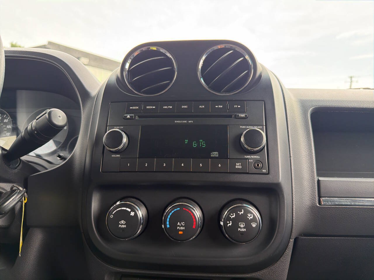 Used 2010 Jeep Patriot Sport w/ PWR Equipment Group FWD image 13
