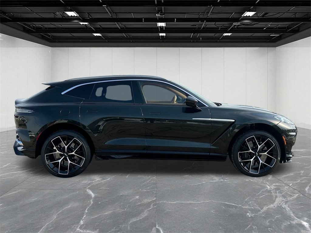 New 2026 Aston Martin DBX 707 image 6