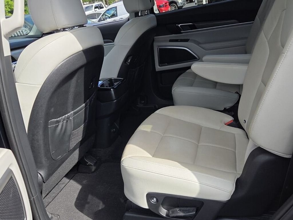 Used 2021 Kia Telluride EX w/ EX Premium Package FWD image 7