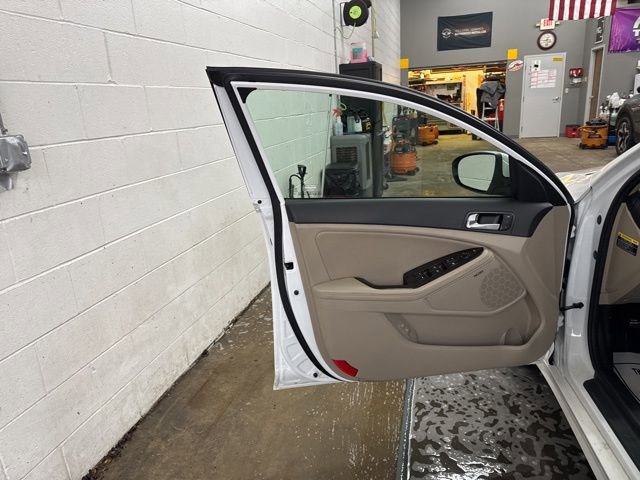 Used 2015 Kia Optima EX w/ EX Premium Package image 7