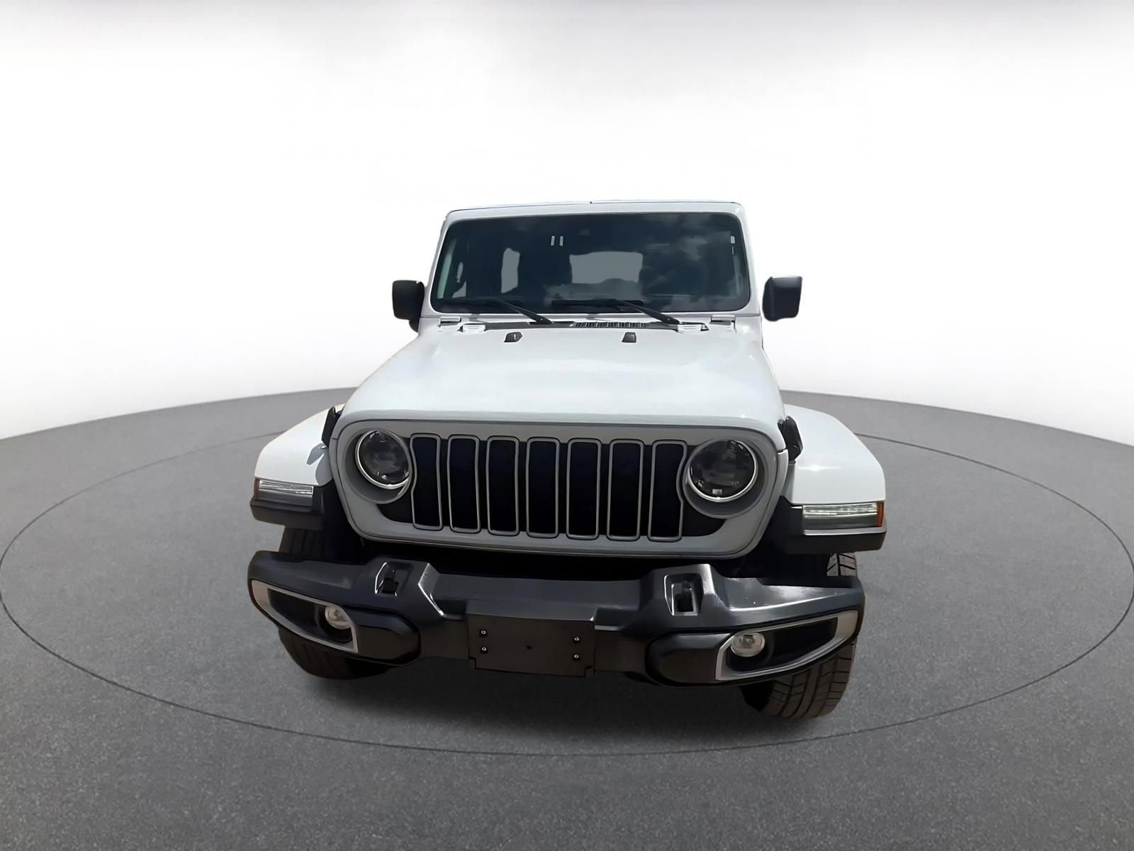 Used 2025 Jeep Wrangler Unlimited Sahara AWD/4WD image 7