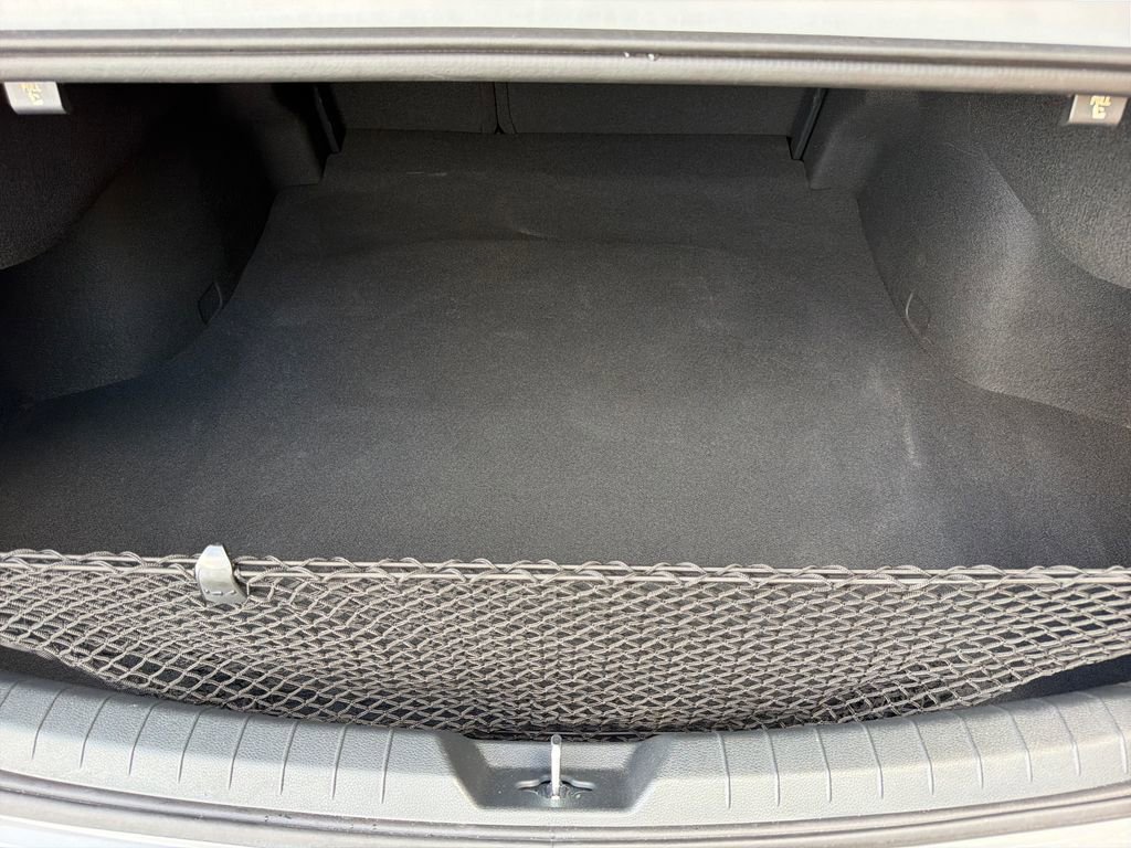 Used 2025 Kia K5 GT-Line image 32