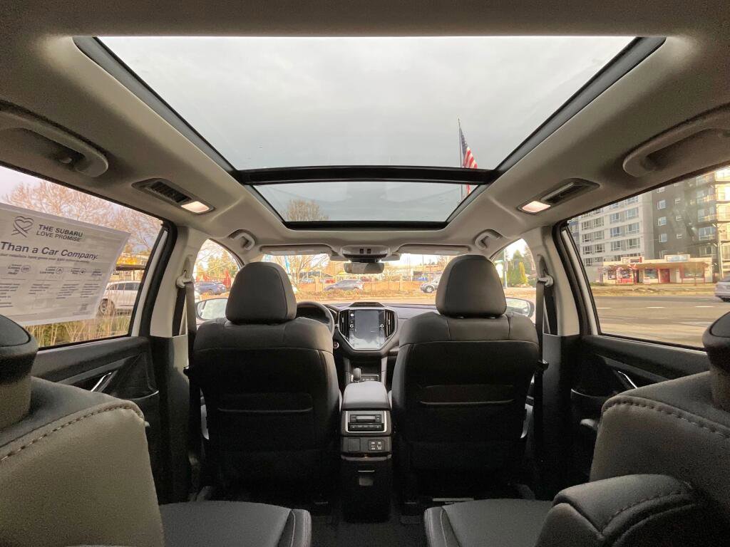 New 2026 Subaru Ascent Limited Bronze image 17