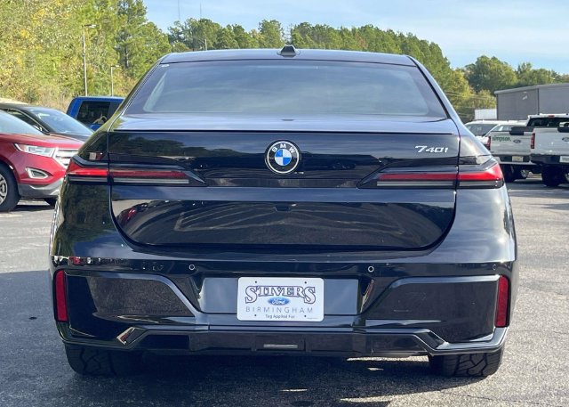 Used 2026 BMW 740i RWD image 5