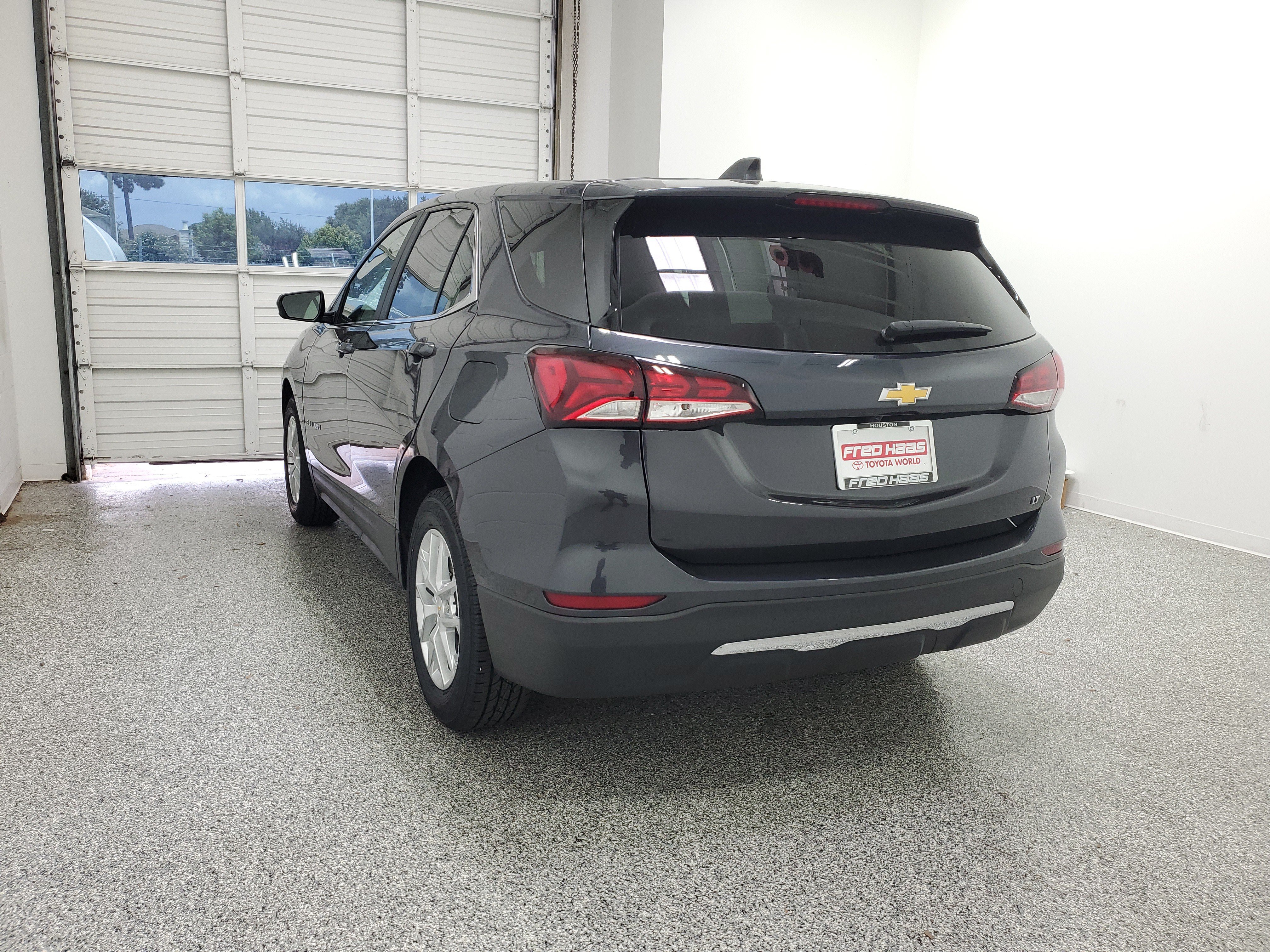 Used 2022 Chevrolet Equinox LT FWD image 3