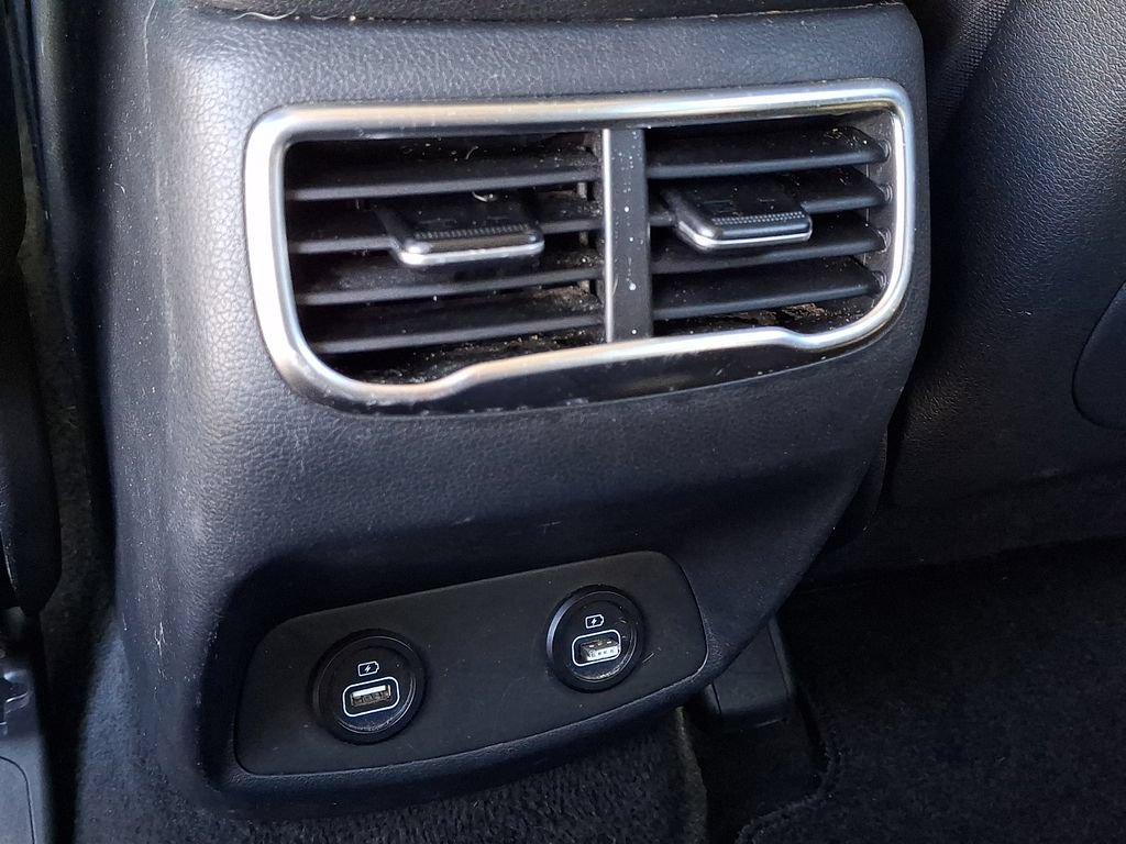 Used 2022 Hyundai Santa Fe SEL AWD/4WD image 13