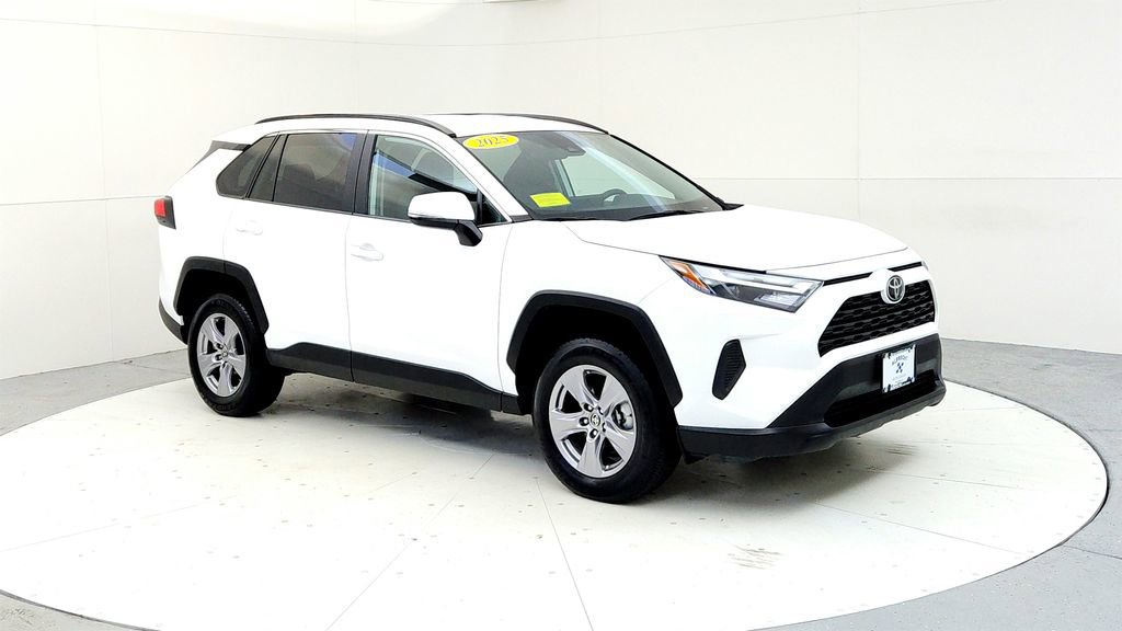 Certified 2025 Toyota RAV4 XLE AWD/4WD image 7