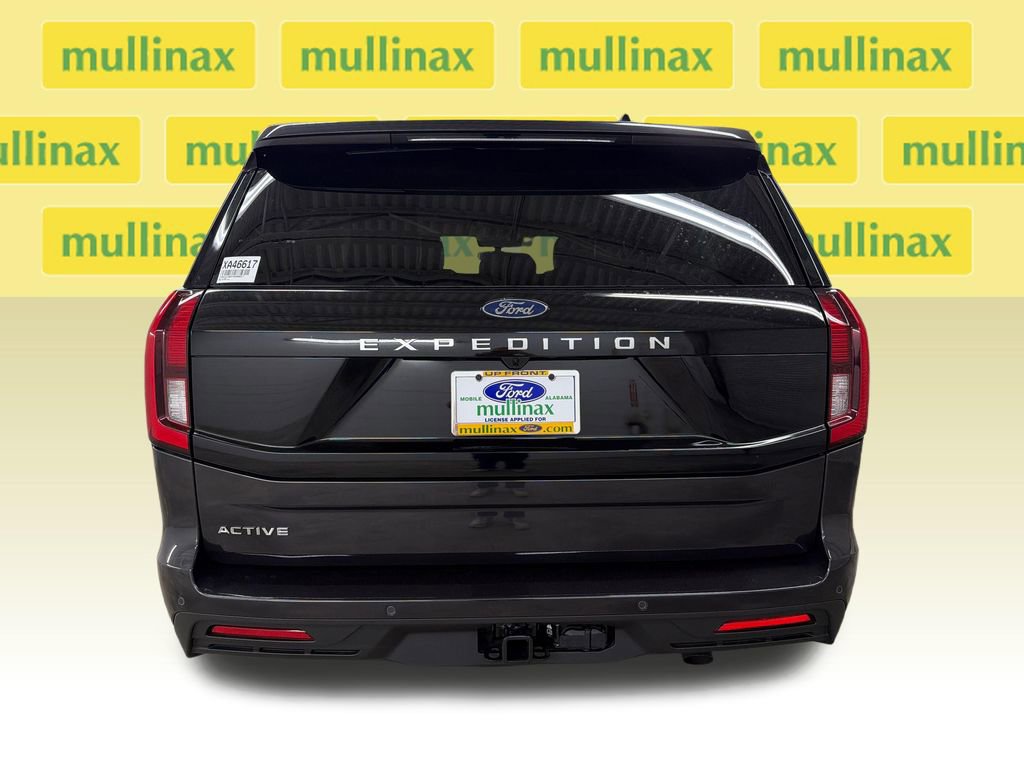 New 2026 Ford Expedition Active RWD image 9