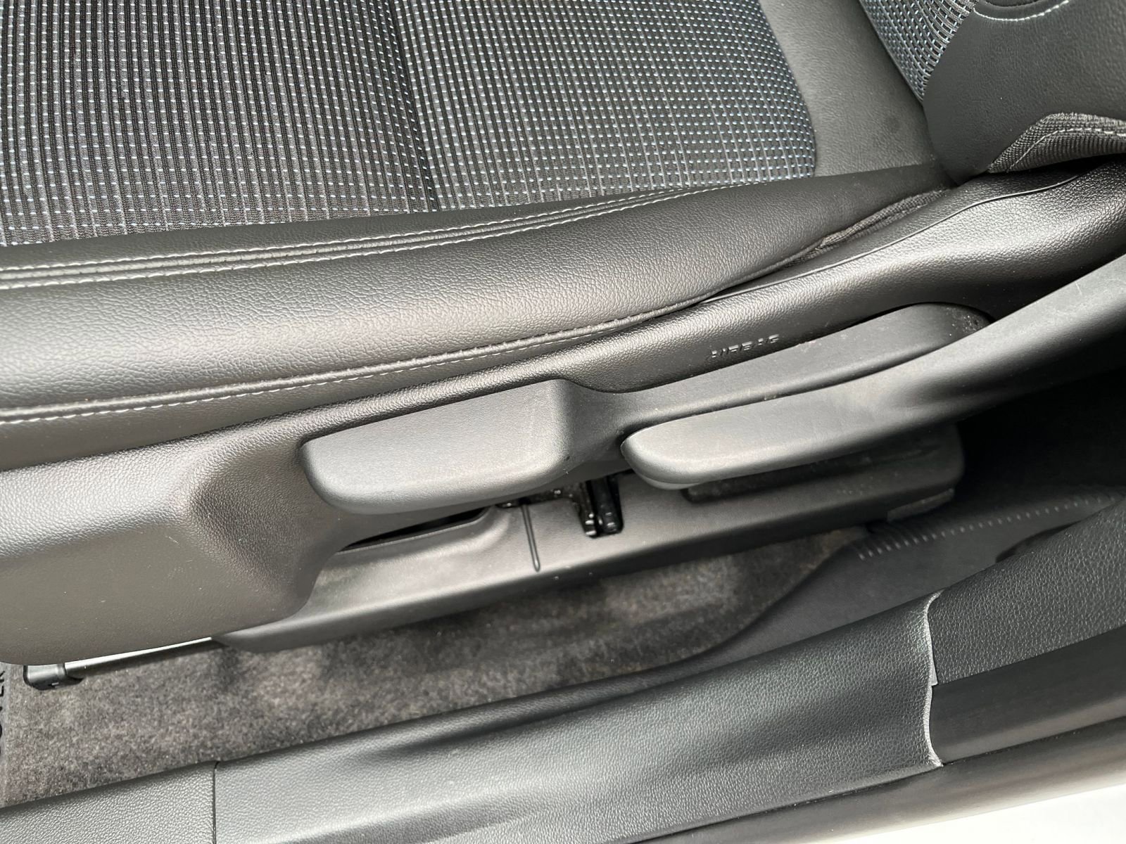 Used 2025 Buick Envista Preferred image 22