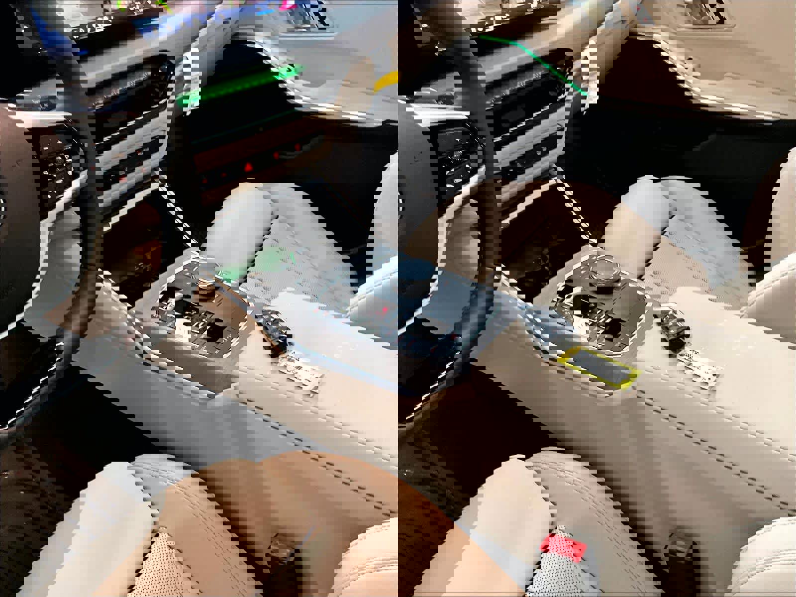 Used 2025 BMW 330i Sedan w/ Premium Package RWD image 18