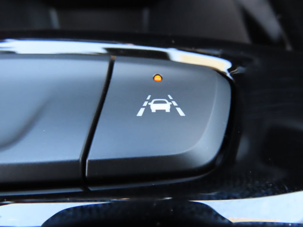 New 2026 Chevrolet Trax ACTIV w/ Driver Confidence Package FWD image 11