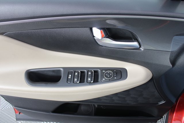 Used 2022 Hyundai Santa Fe SEL w/ Convenience Package image 13