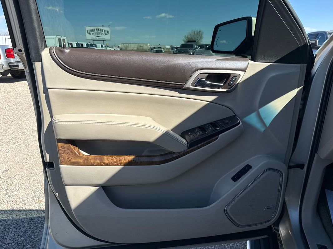 Used 2015 GMC Yukon Denali w/ Premium Package image 28