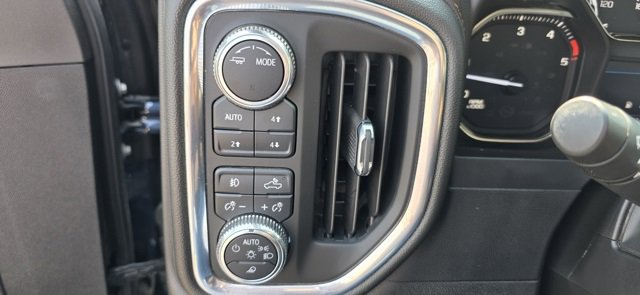 Used 2023 GMC Sierra 3500 AT4 w/ Gooseneck/5TH Wheel Package image 18