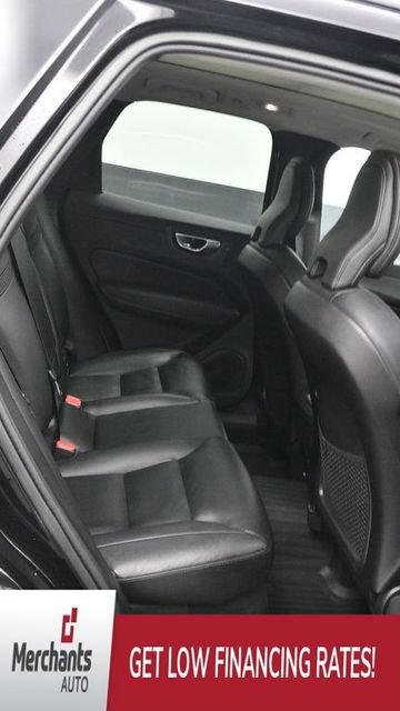 Used 2023 Volvo XC60 B5 Core AWD/4WD image 13