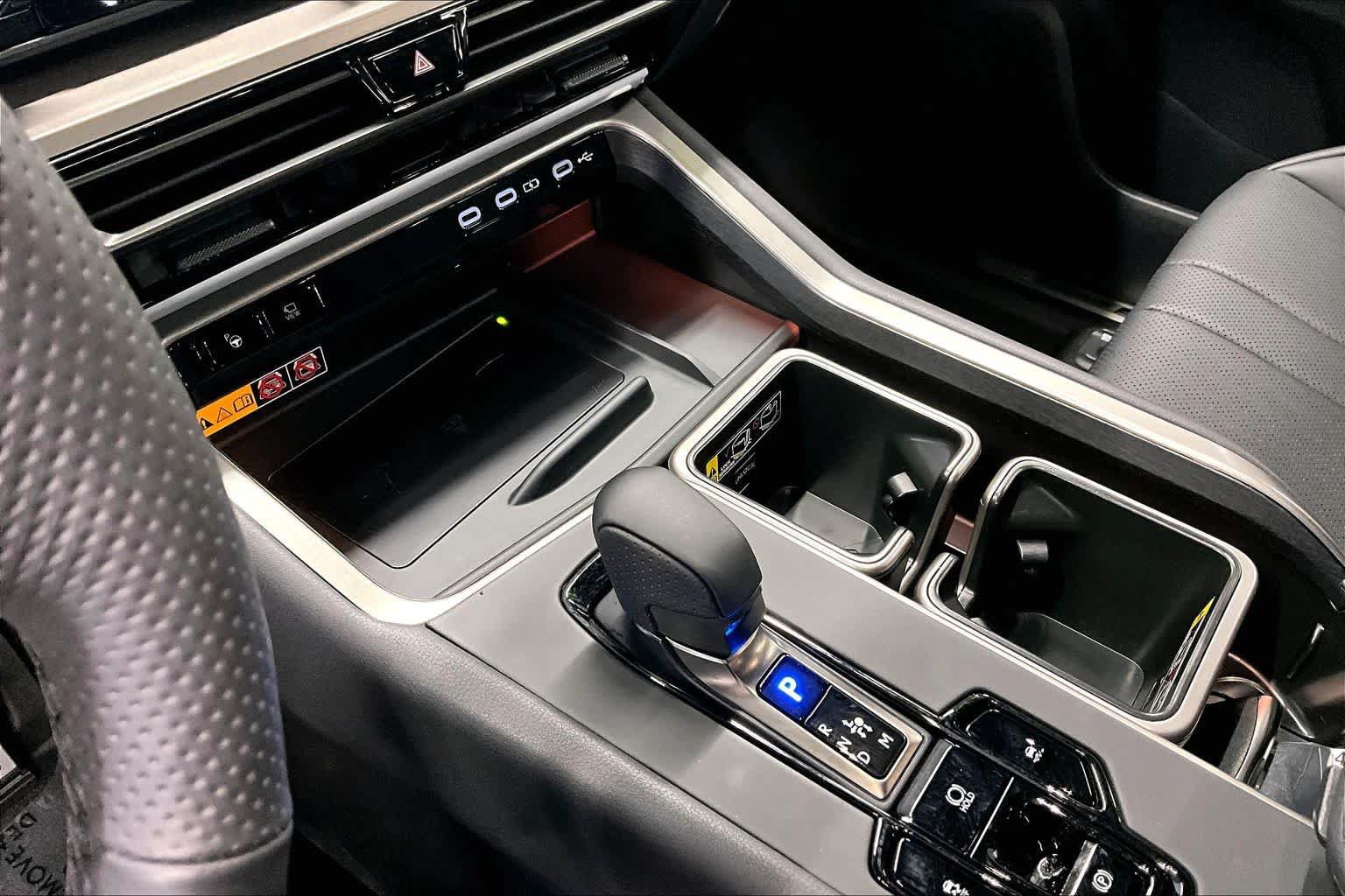 New 2026 Lexus TX 500h AWD image 11