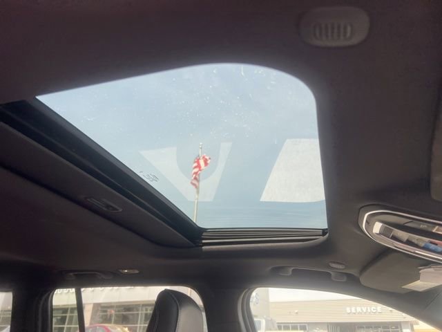 Used 2023 Jeep Grand Cherokee Altitude image 7