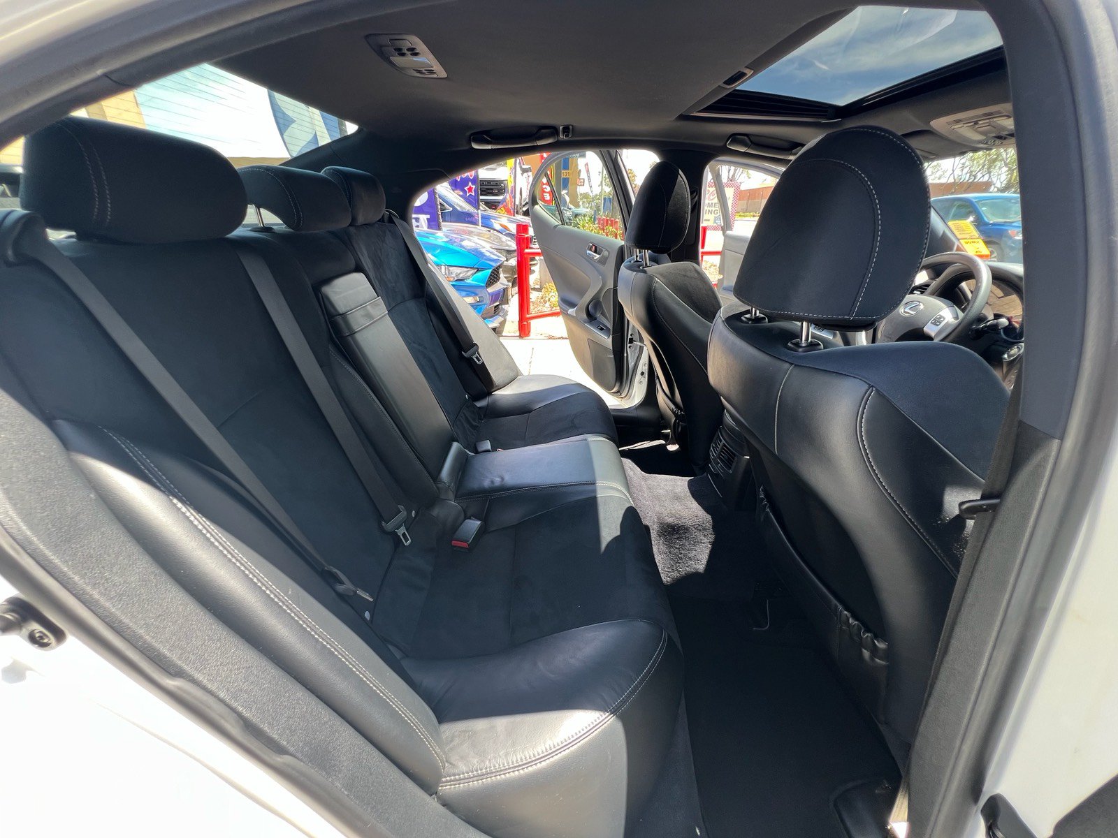 Used 2013 Lexus IS 350 w/ F-Sport Pkg w/Summer Tires RWD image 39