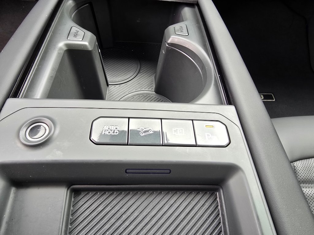 Used 2024 Kia EV9 Land AWD/4WD image 20