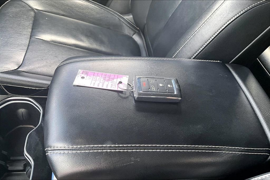 Used 2022 Jeep Grand Cherokee Limited image 10