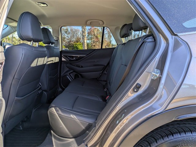 Used 2022 Subaru Outback Limited image 15