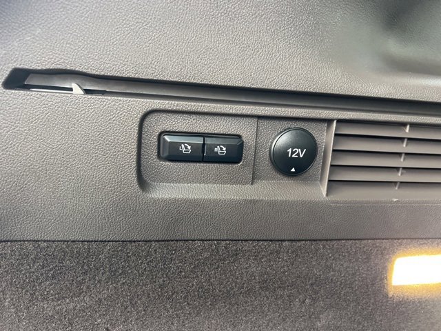 Used 2023 Lincoln Nautilus Reserve image 17