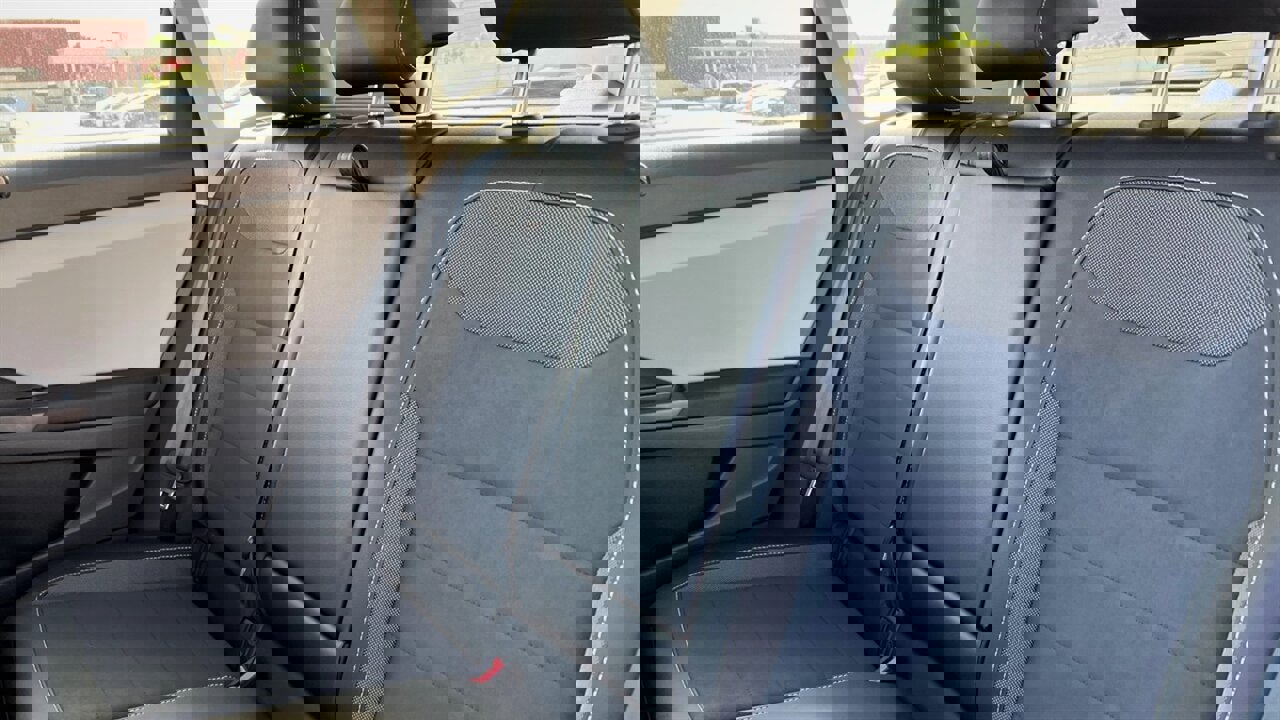 Used 2022 Volkswagen Taos SE image 11