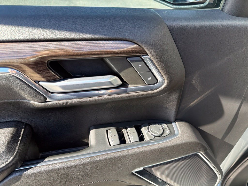 Used 2023 Chevrolet Silverado 1500 LT AWD/4WD image 14