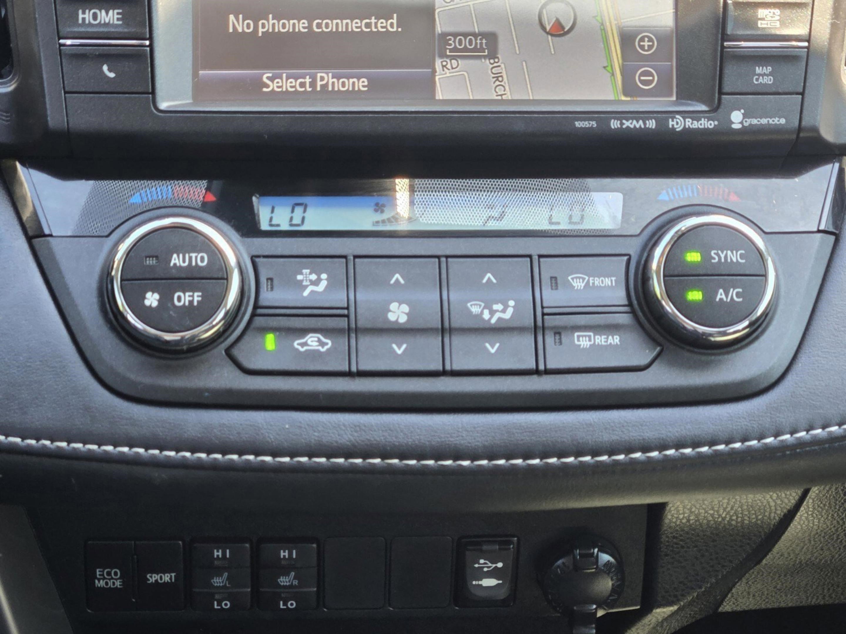 Used 2016 Toyota RAV4 Limited image 39