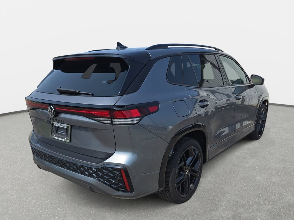 New 2026 Volkswagen Tiguan SE R-Line FWD image 5