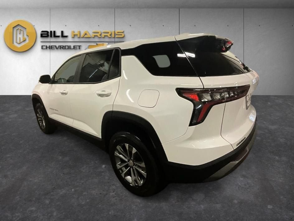New 2027 Chevrolet Equinox LT FWD image 13