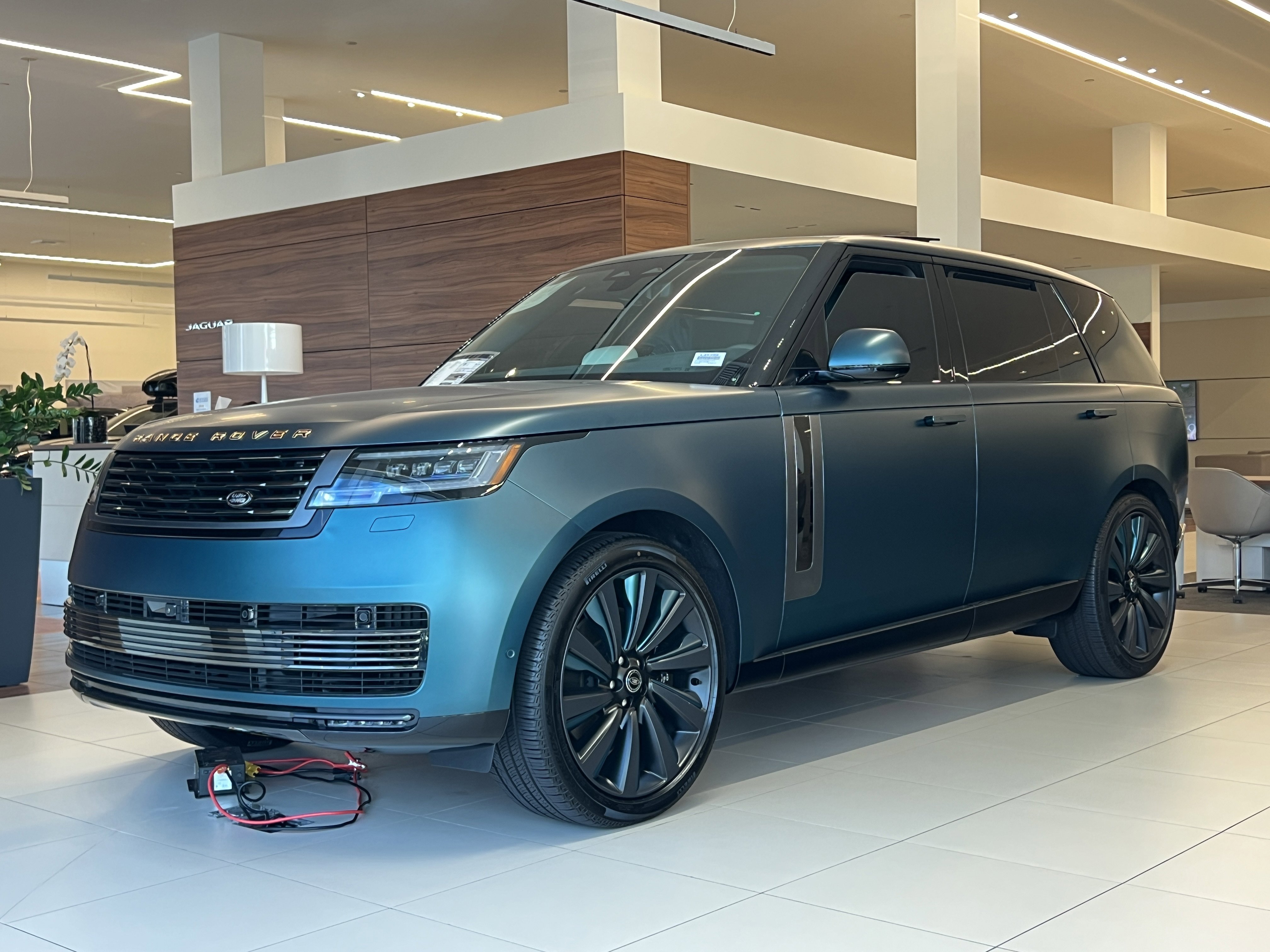 New 2025 Land Rover Range Rover SV