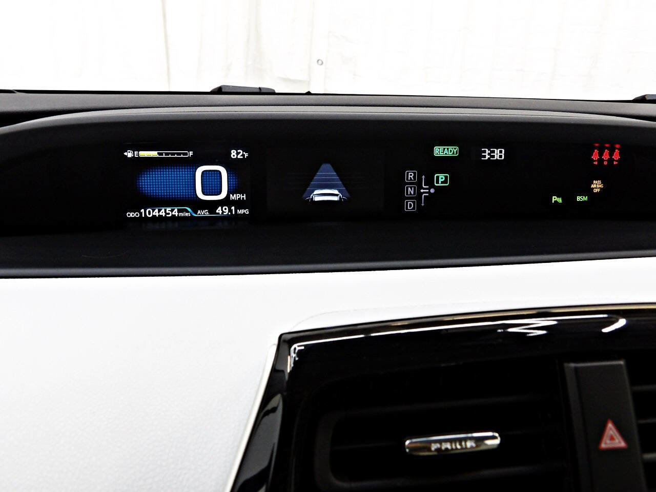 Used 2020 Toyota Prius XLE w/ Advanced Technology Package image 15