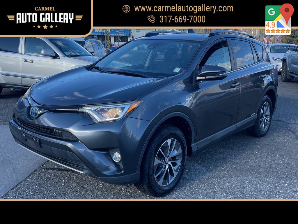 Used 2018 Toyota RAV4 XLE image 1