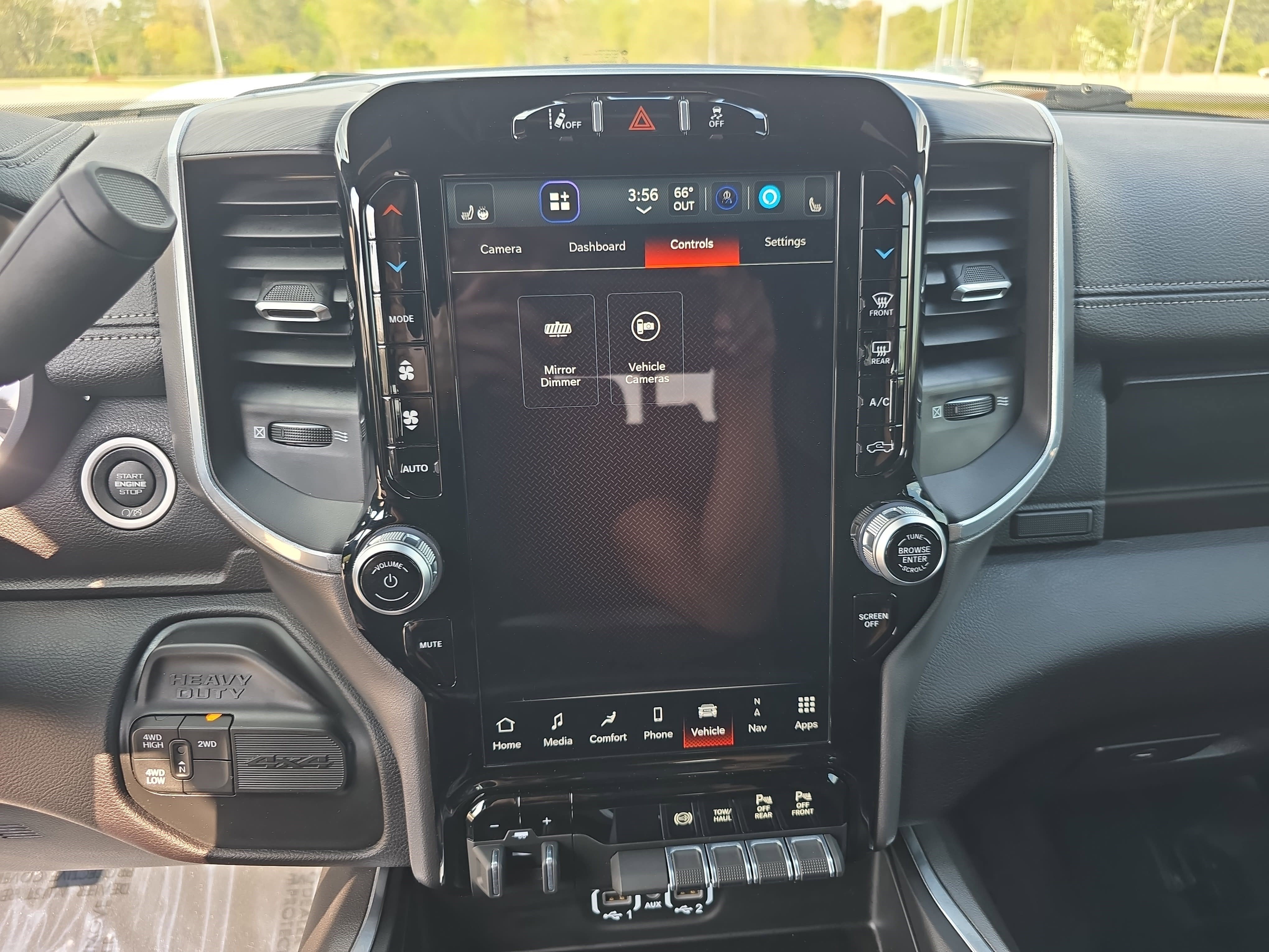 Used 2023 RAM 2500 Laramie w/ Night Edition image 19