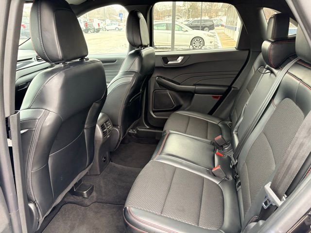 Used 2025 Ford Escape ST-Line Select image 16